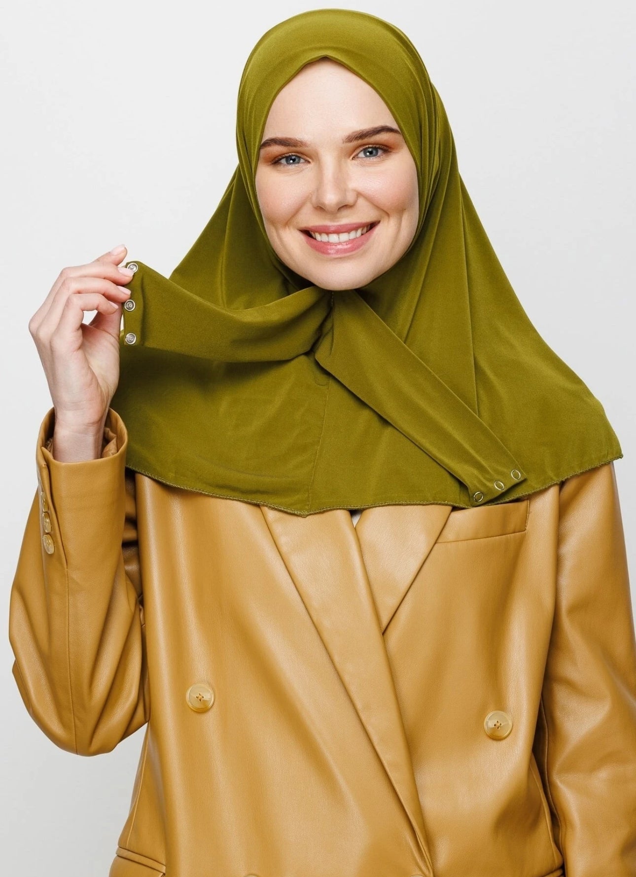 Olivgrüner Fertigschal